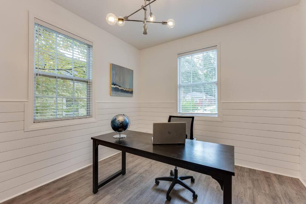 Luxury Atlanta Home - Self Check-In Pet Friendly Free Parking 외부 사진